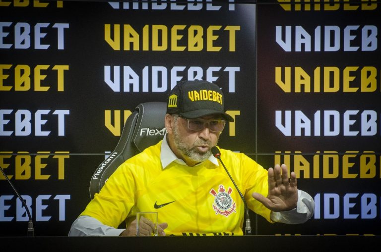 Insatisfeita, patrocinadora pede esclarecimentos ao Corinthians e avisa que pode rescindir contrato