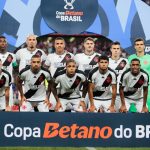 Vasco promove mudanças, não repete time e vai para sua sexta escalação diferente no Brasileiro