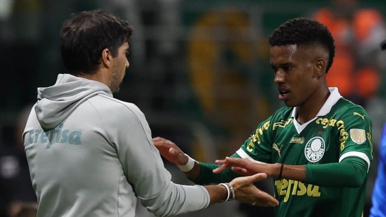 Abel diz ser impossível Palmeiras não vender joias e brinca: “Se aceitar todas as ofertas, jogo eu”