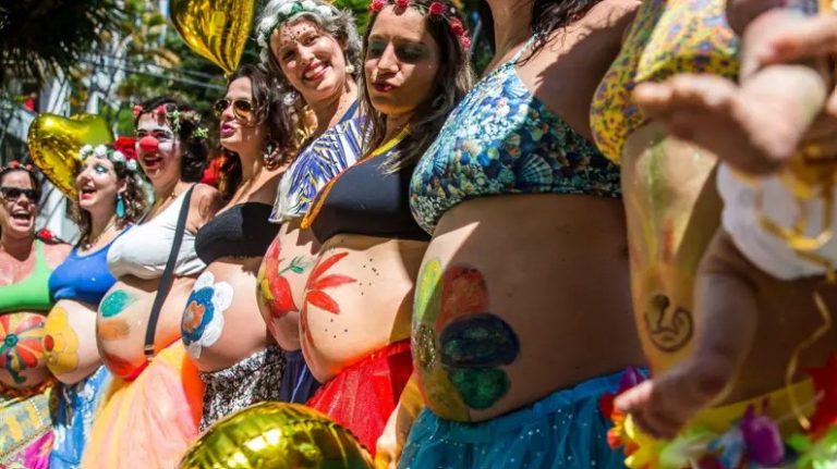 O curioso efeito do Carnaval no aumento de partos naturais